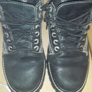 Skechers sneaker boot